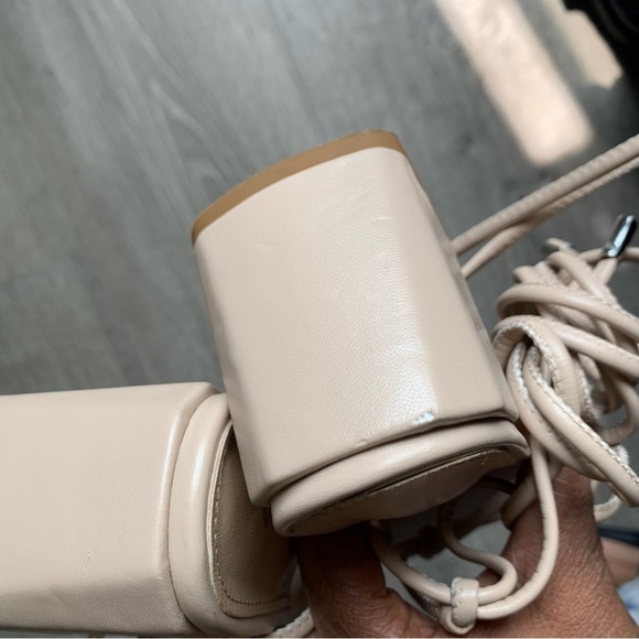 CREAM STRAPPY SANDALS - Picture 7 of 8